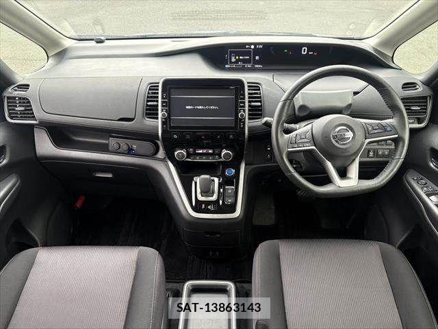 Nissan SERENA 2018-06 7359754-2