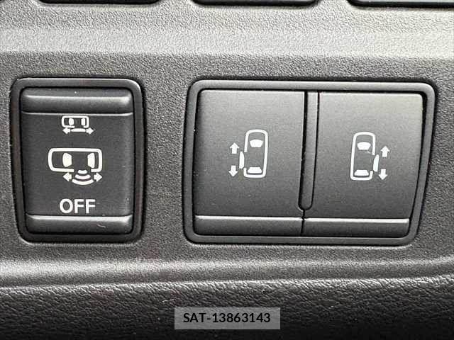 Nissan SERENA 2018-06 7359754-7