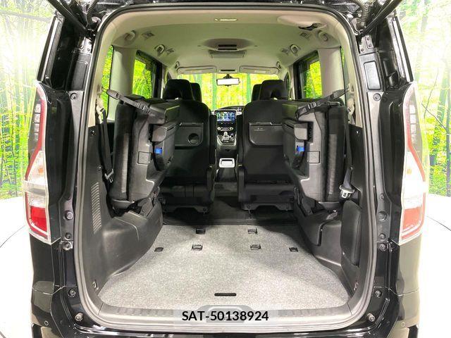 Nissan SERENA 2021-07 7359738-12