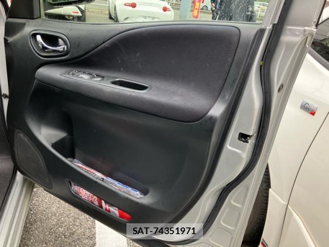 Nissan SERENA 2011-09 7359758-12