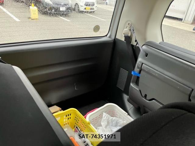 Nissan SERENA 2011-09 7359758-16