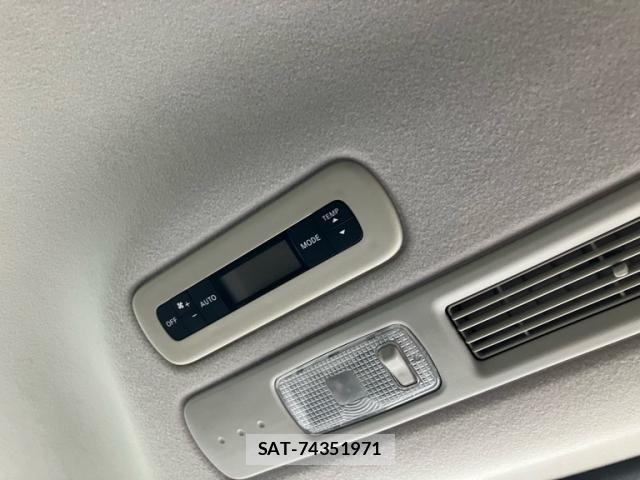 Nissan SERENA 2011-09 7359758-18