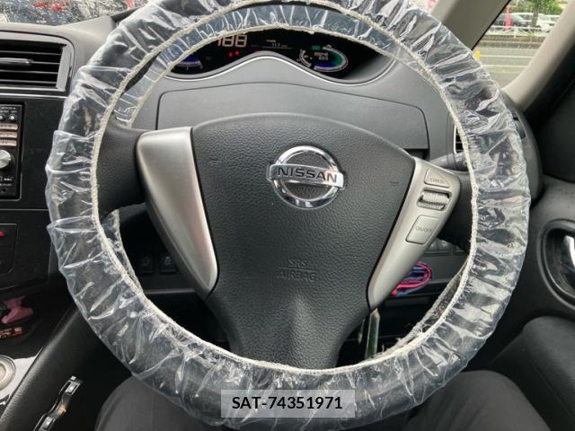 Nissan SERENA 2011-09 7359758-19