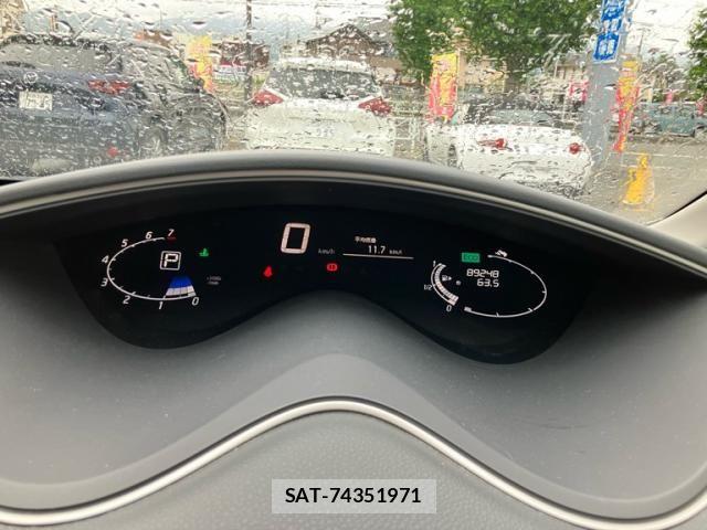 Nissan SERENA 2011-09 7359758-20