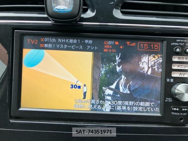Nissan SERENA 2011-09 7359758-23