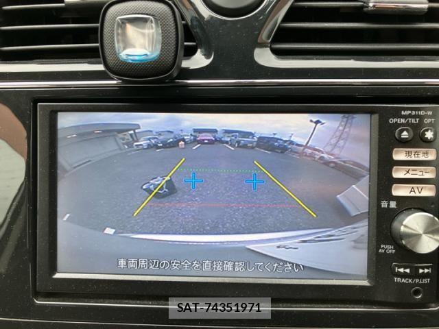 Nissan SERENA 2011-09 7359758-24
