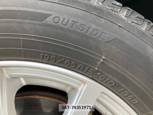 Nissan SERENA 2011-09 7359758-8