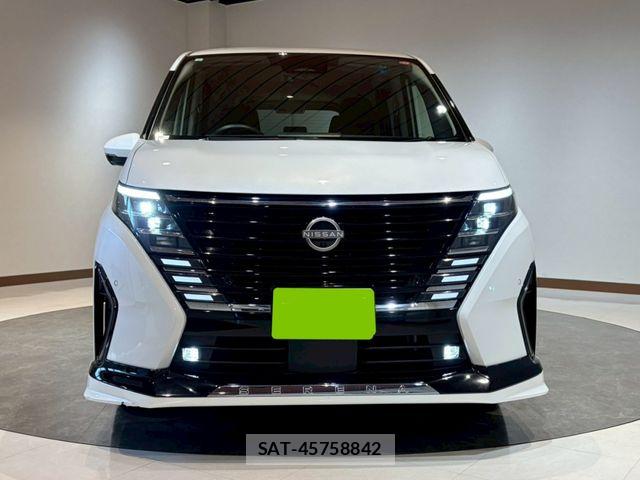Nissan SERENA 2023-09 7359710-0