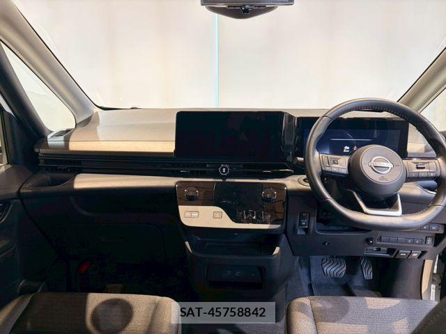 Nissan SERENA 2023-09 7359710-1