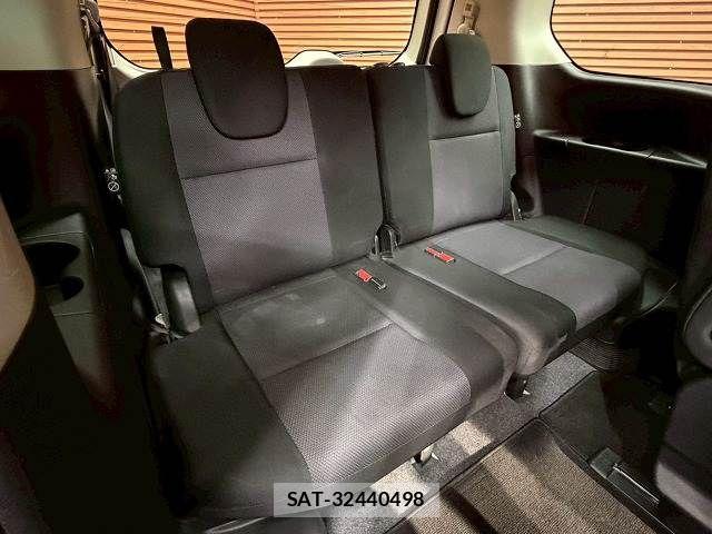 Nissan SERENA 2021-04 7359742-9
