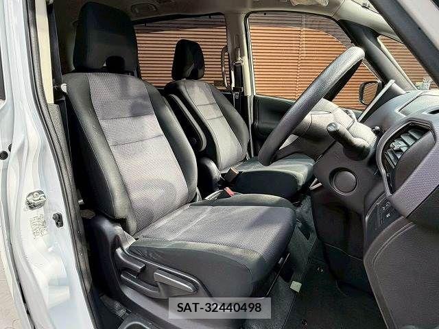 Nissan SERENA 2021-04 7359742-7