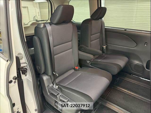 Nissan SERENA 2022-07 7359743-9