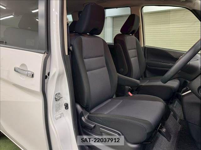 Nissan SERENA 2022-07 7359743-8