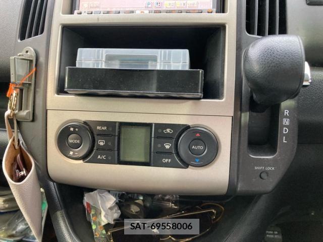 Nissan SERENA 2007-06 7359764-21