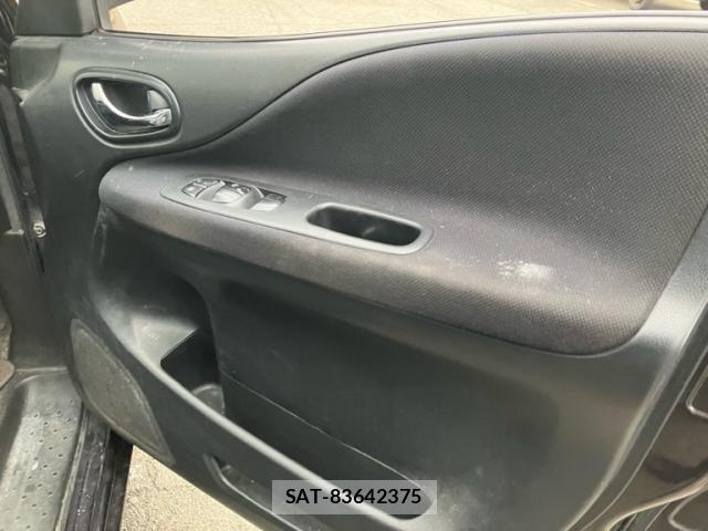 Nissan SERENA 2011-09 7359762-9