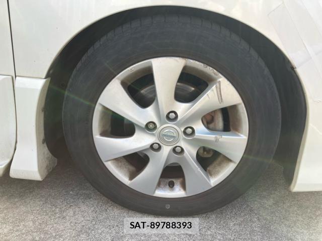 Nissan SERENA 2012-04 7359763-18