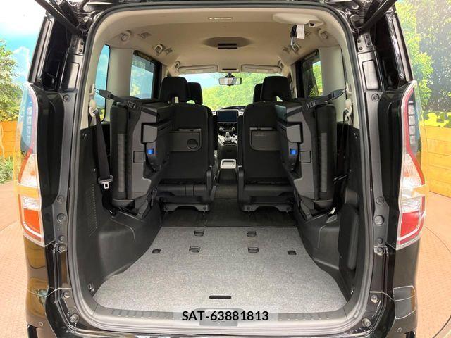 Nissan SERENA 2021-07 7359726-9