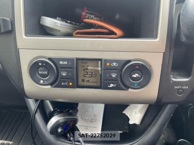 Nissan SERENA 2007-07 7359759-10