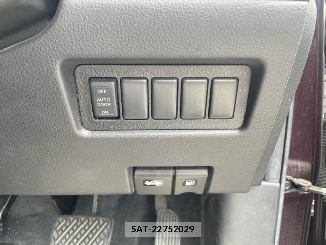 Nissan SERENA 2007-07 7359759-6