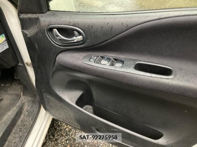 Nissan SERENA 2011-08 7359772-15