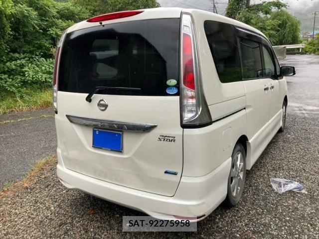 Nissan SERENA 2011-08 7359772-2
