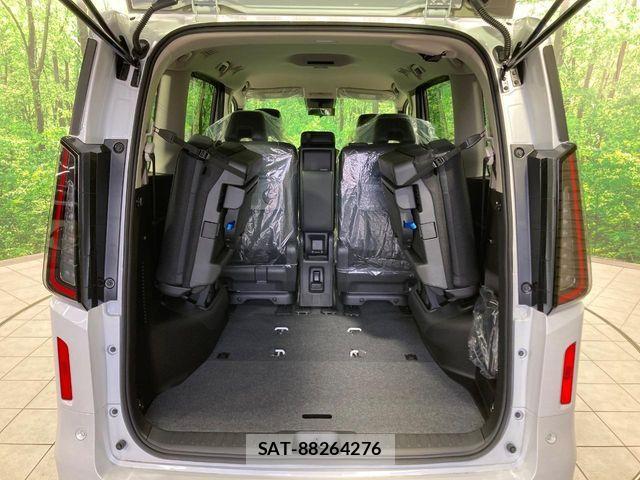 Nissan SERENA 2025-12 7359715-10