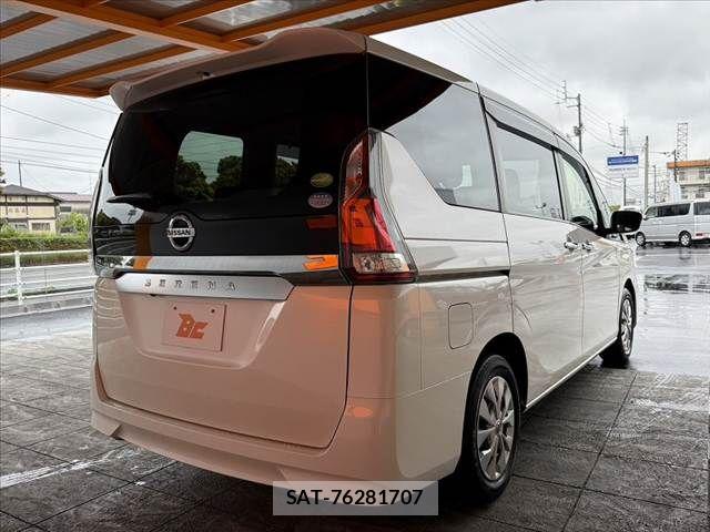 Nissan SERENA 2017-10 7359756-14
