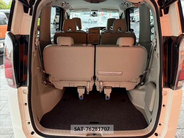Nissan SERENA 2017-10 7359756-21