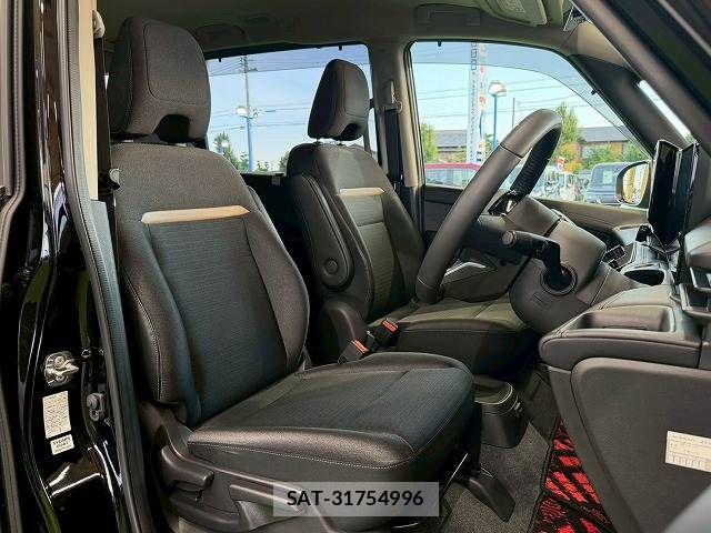 Nissan SERENA 2024-01 7359721-9