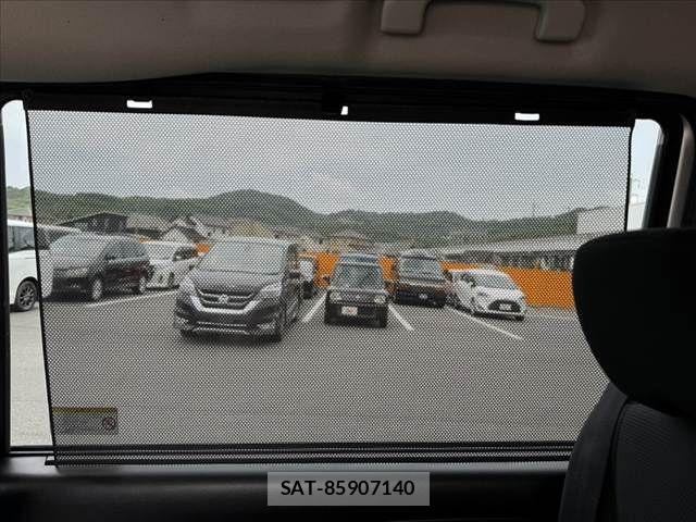 Nissan SERENA 2022-07 7393993-25