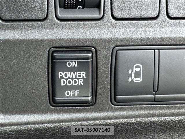 Nissan SERENA 2022-07 7393993-4