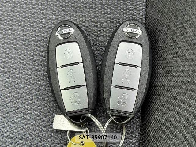 Nissan SERENA 2022-07 7393993-6