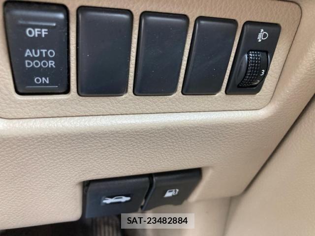 Nissan SERENA 2007-10 7394002-18