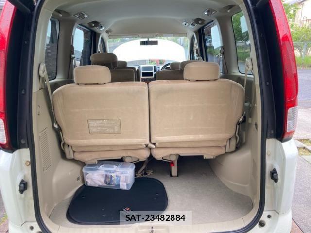 Nissan SERENA 2007-10 7394002-27