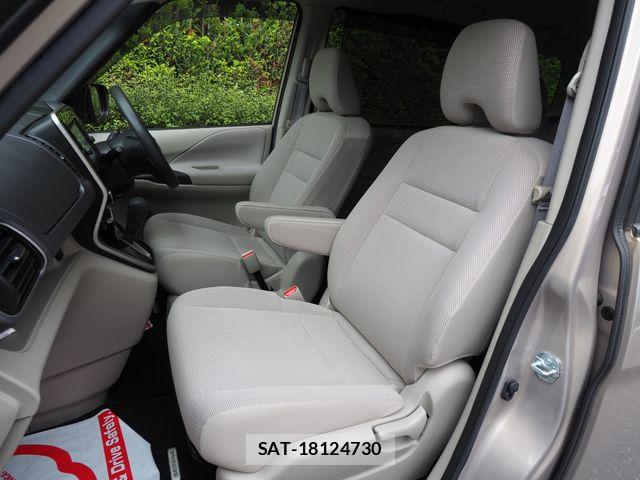 Nissan SERENA 2016-12 7393995-15