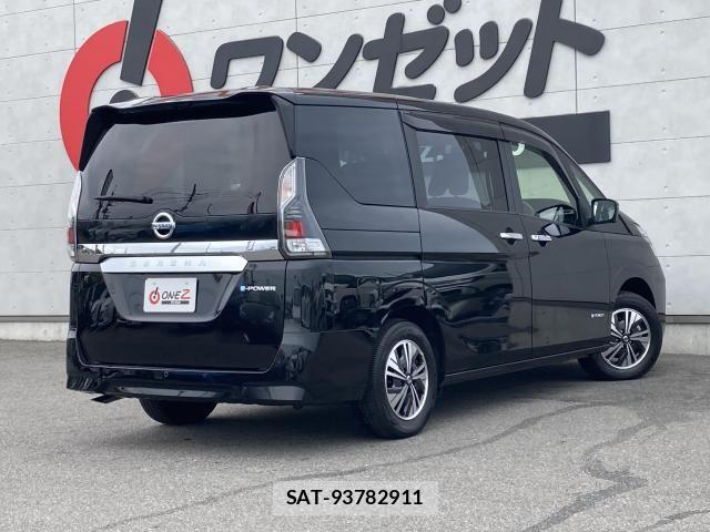 Nissan SERENA 2022-05 7393967-1