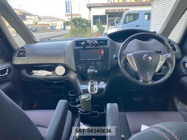 Nissan SERENA 2011-12 7394003-13