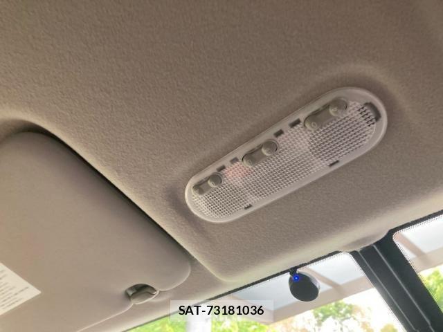 Nissan SERENA 2011-09 7457603-17