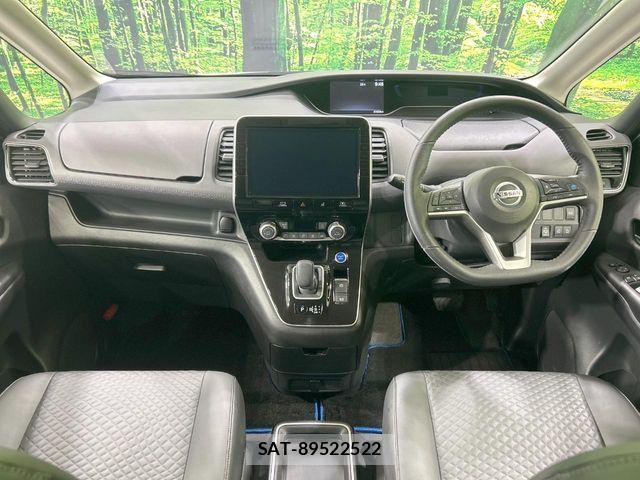 Nissan SERENA 2021-10 7457574-1