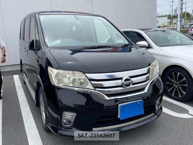 Nissan SERENA 2012-02 7457601-0
