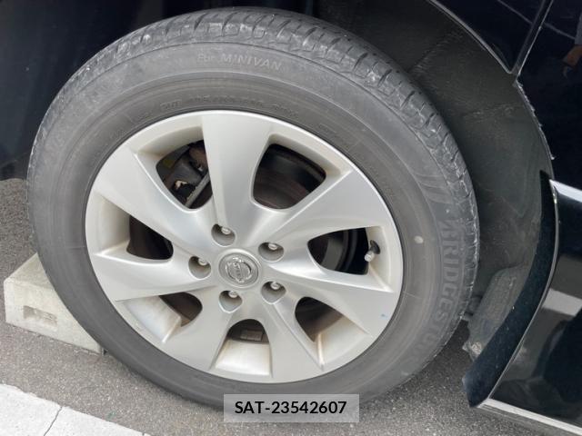 Nissan SERENA 2012-02 7457601-8