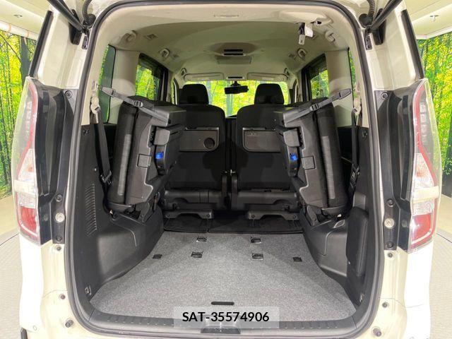 Nissan SERENA 2021-10 7457577-9