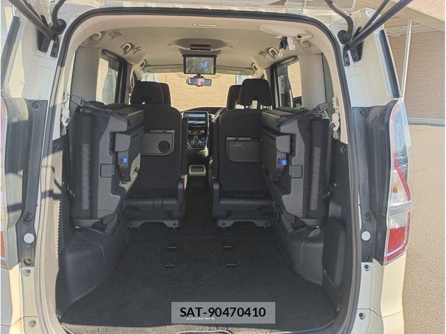 Nissan SERENA 2022-03 7457582-3