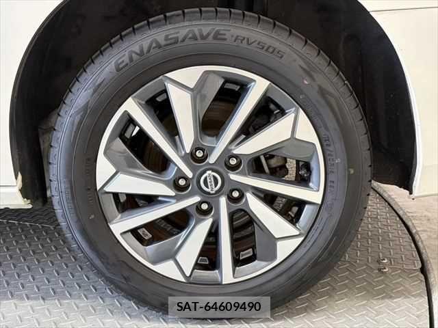 Nissan SERENA 2021-05 7457584-28
