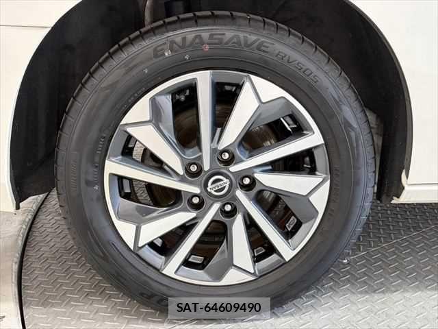 Nissan SERENA 2021-05 7457584-29