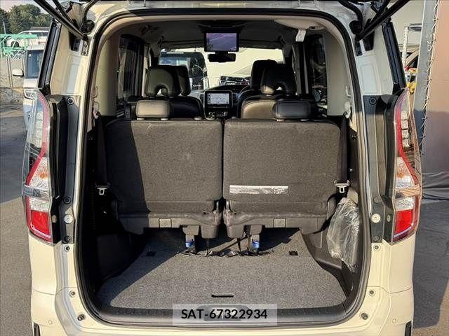 Nissan SERENA 2020-09 7457572-19