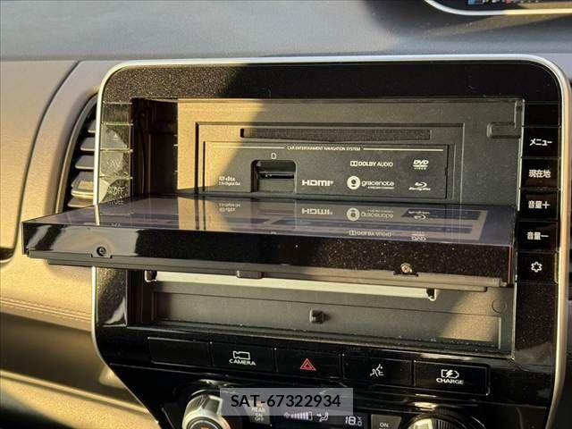 Nissan SERENA 2020-09 7457572-24