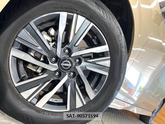 Nissan SERENA 2023-10 7502716-13