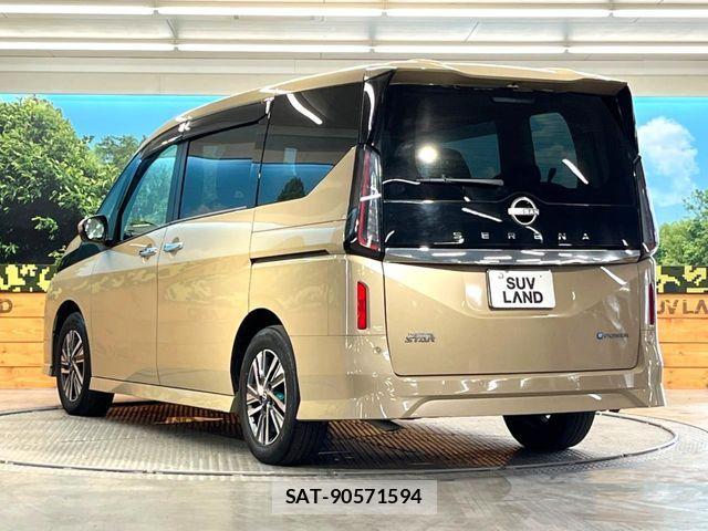Nissan SERENA 2023-10 7502716-17
