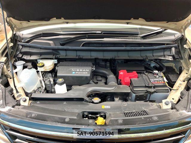 Nissan SERENA 2023-10 7502716-18